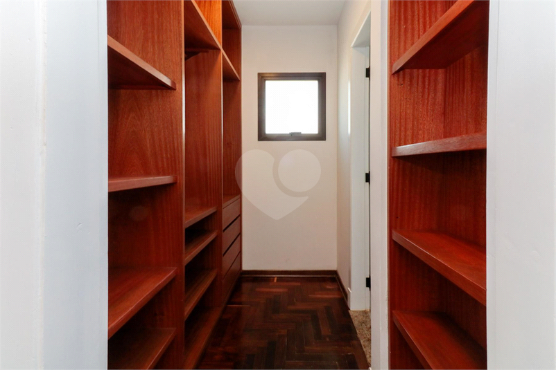 Foto REO1091948