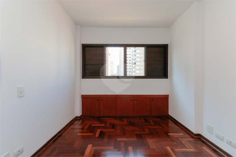 Foto REO1091948