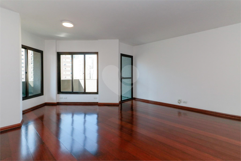 Foto REO1091948