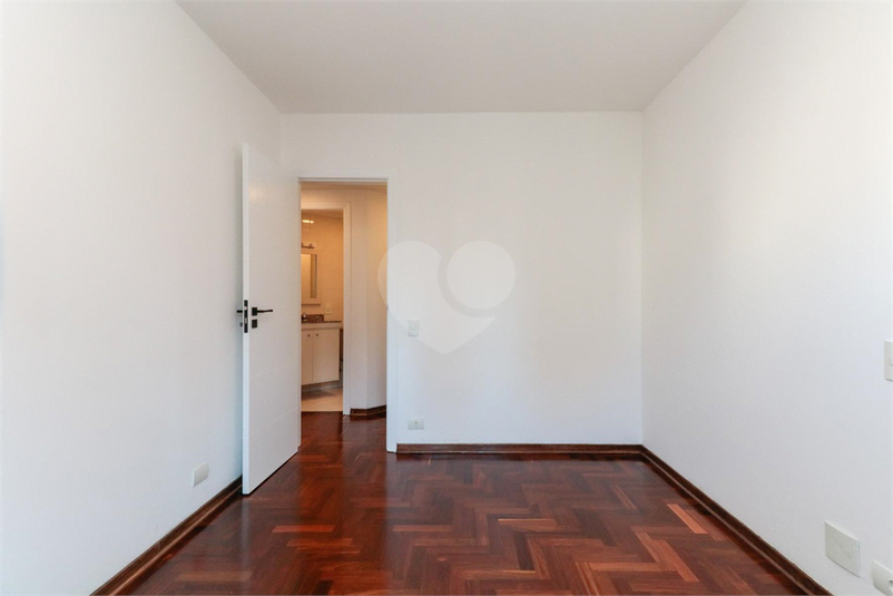 Foto REO1091948