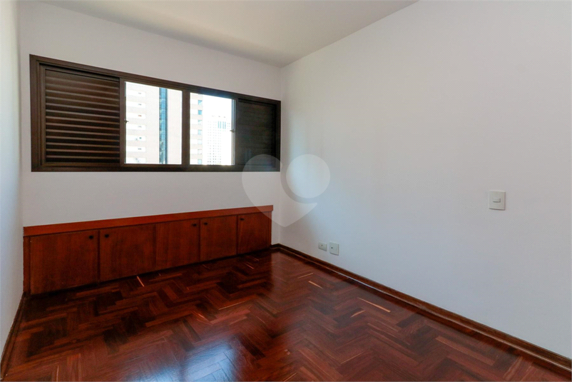 Foto REO1091948