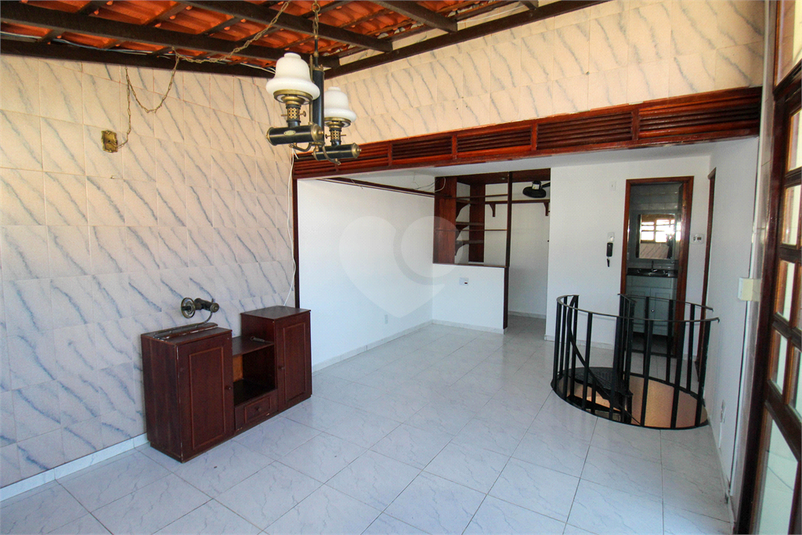 Foto REO1091991