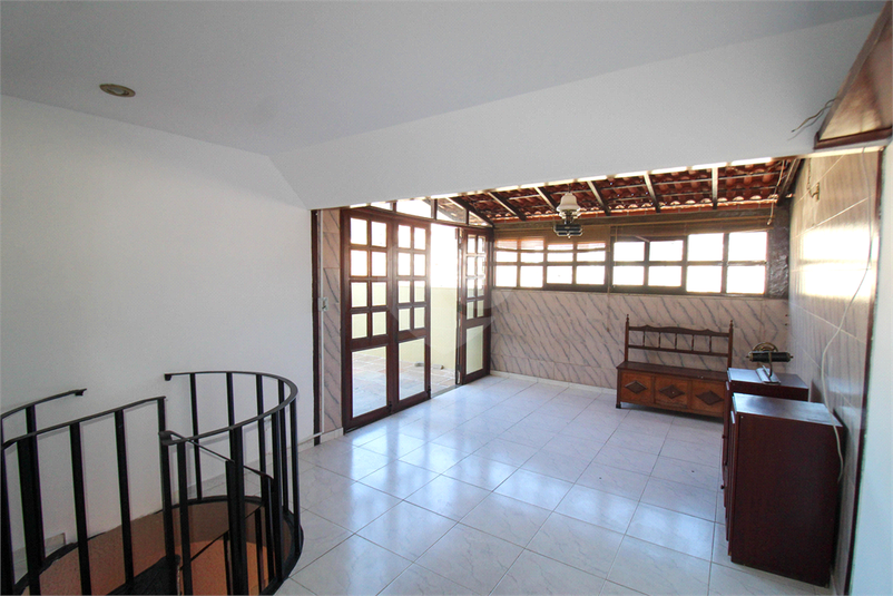 Foto REO1091991