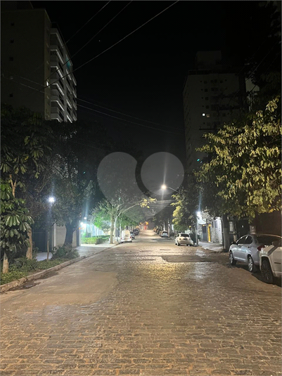 Foto REO1092403