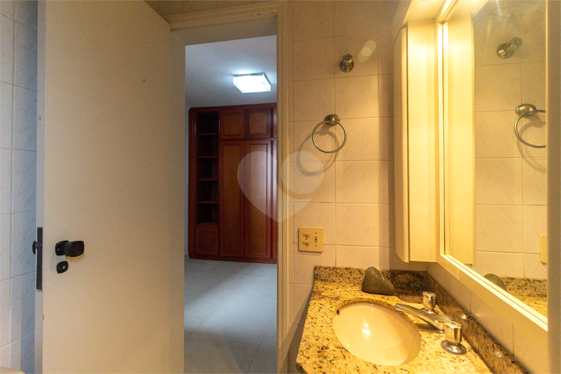 Foto REO1092412