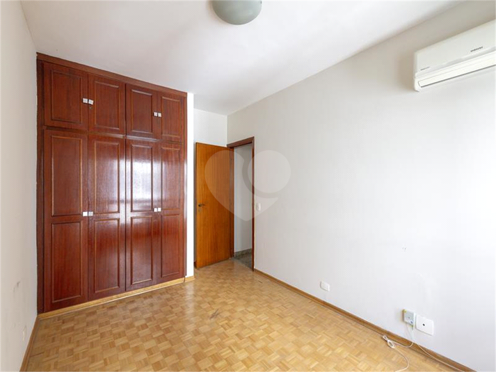 Foto REO1092887