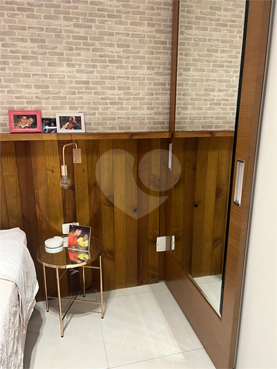 Foto REO1093176