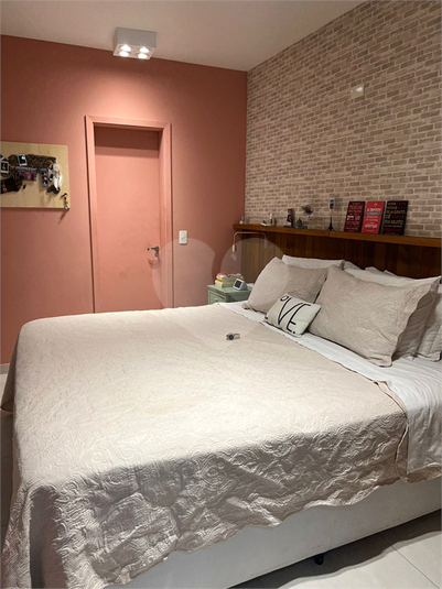 Foto REO1093176