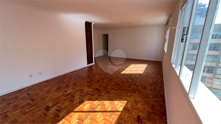 Foto REO1093276