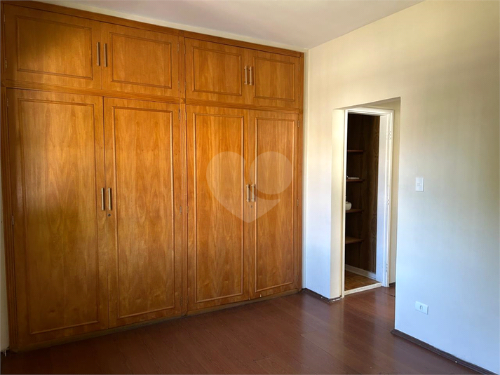 Foto REO1093501