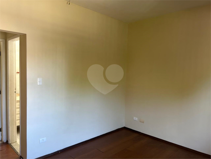 Foto REO1093501