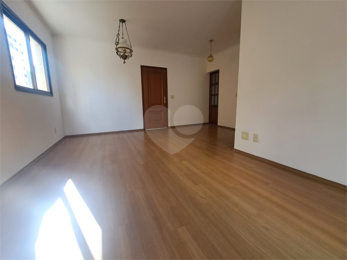 Foto REO1093591