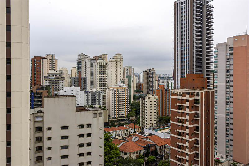 Foto REO1093592