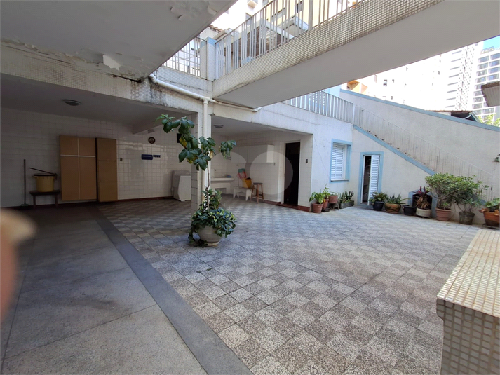 Foto REO1093593