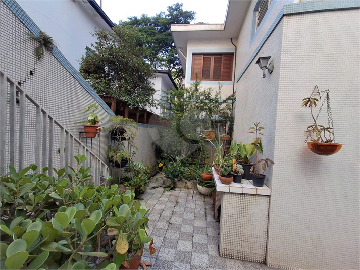 Foto REO1093593