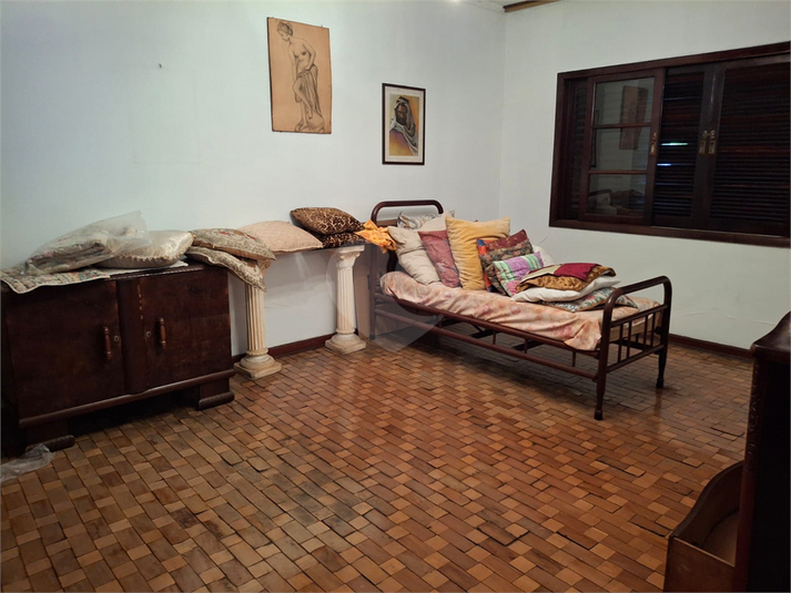 Foto REO1093593