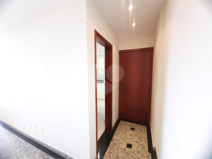 Foto REO1093614