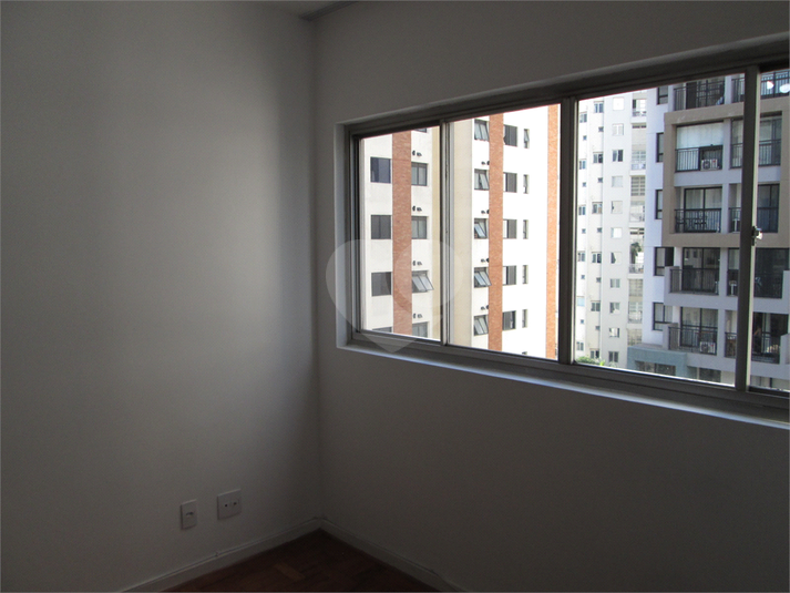 Foto REO1093643