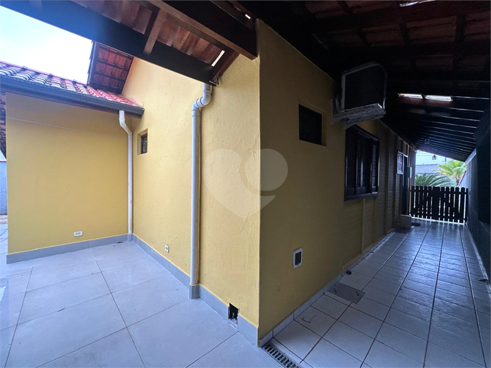 Foto REO1093648