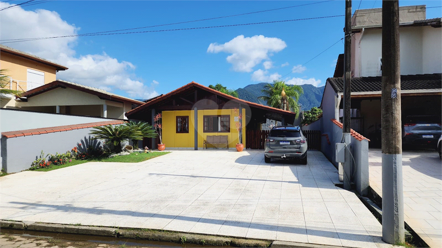Foto REO1093648