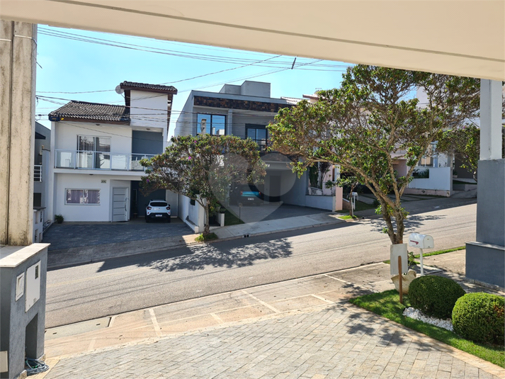 Foto REO1093659