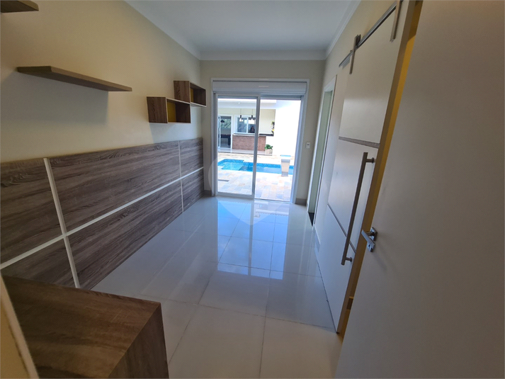 Foto REO1093661