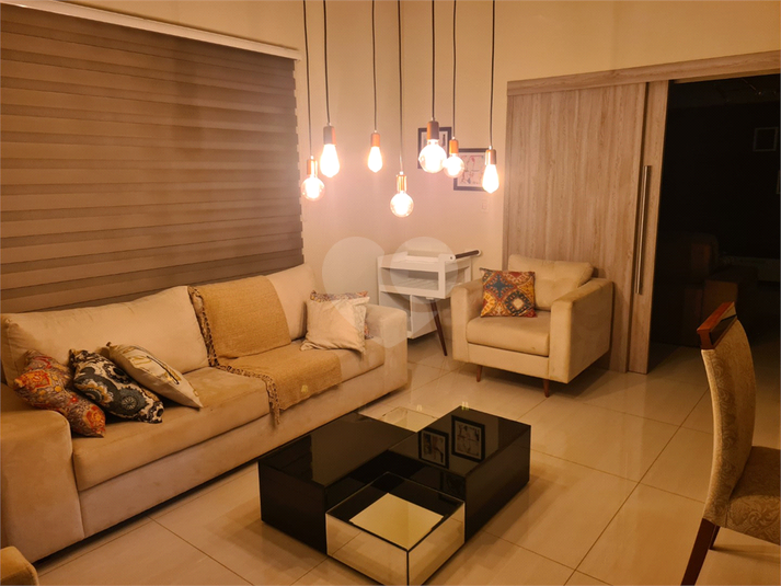 Foto REO1093661