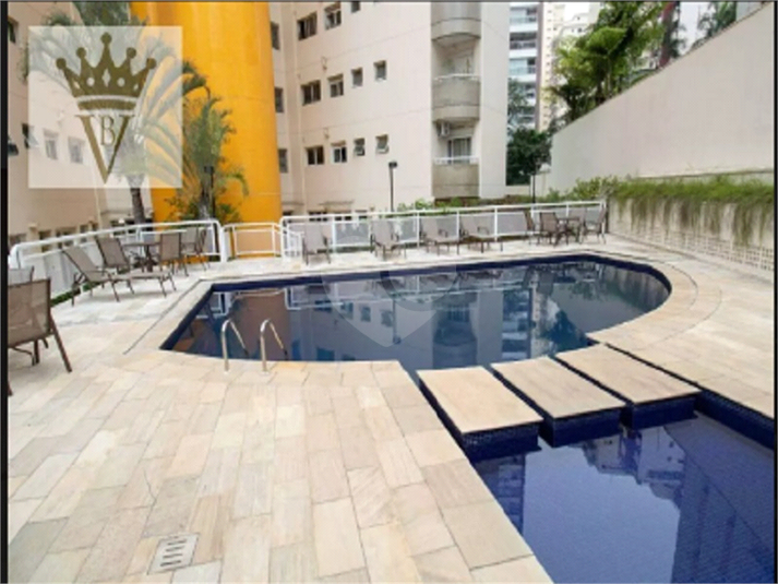 Foto REO1093674