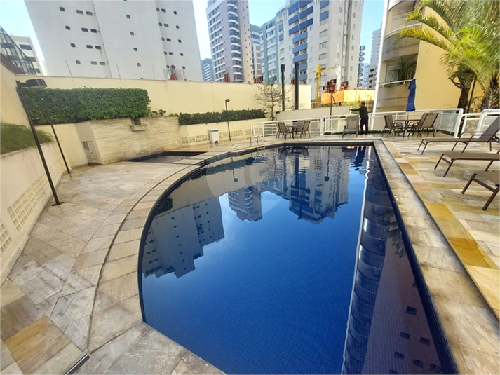 Foto REO1093674