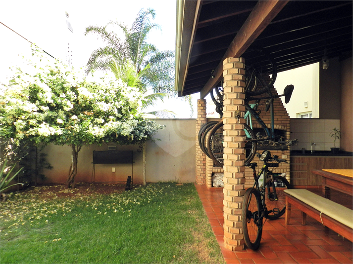 Foto REO1093675