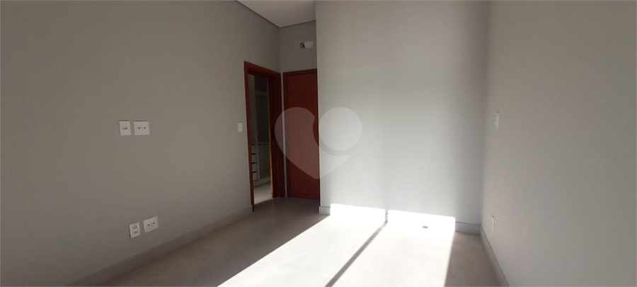 Foto REO1093712
