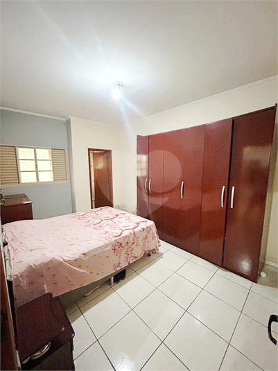 Foto REO1093729