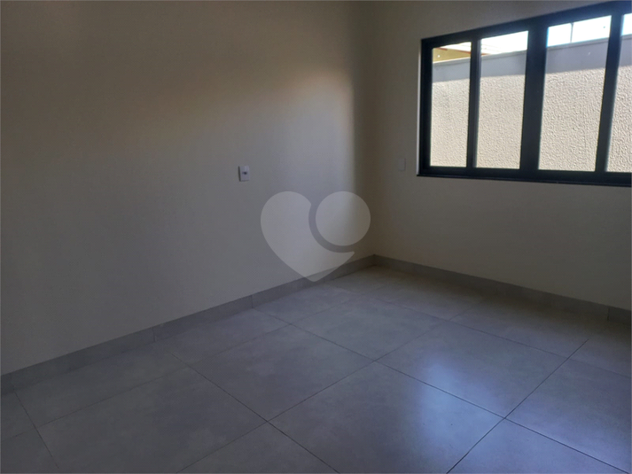 Foto REO1093773