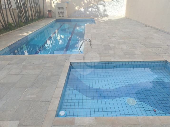 Foto REO1093777