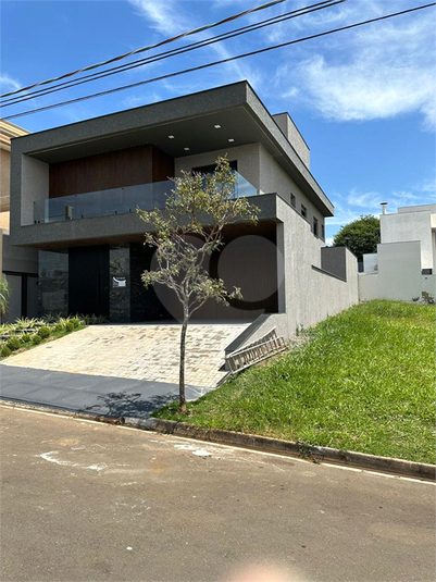 Foto REO1093796