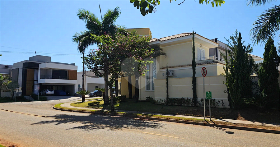 Foto REO1093799