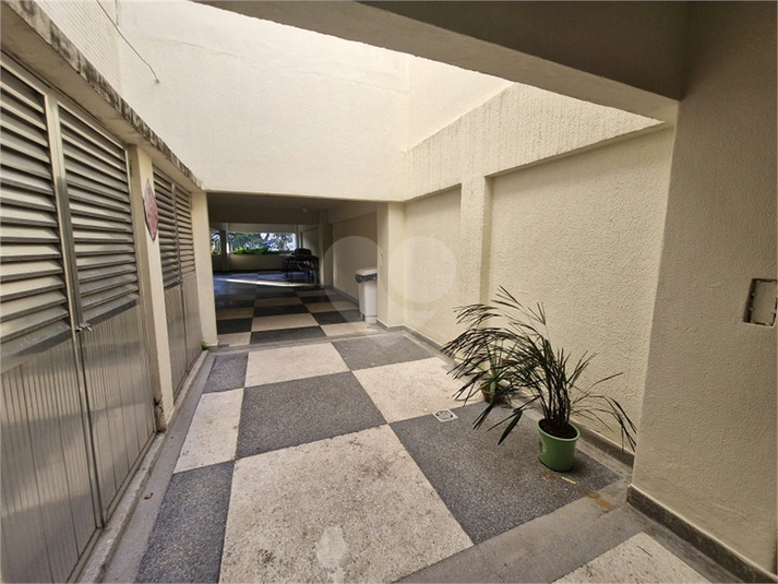 Foto REO1093809