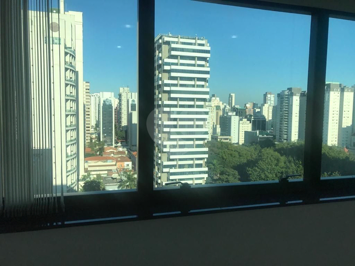 Foto REO1093818