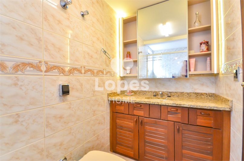 Foto REO1093822