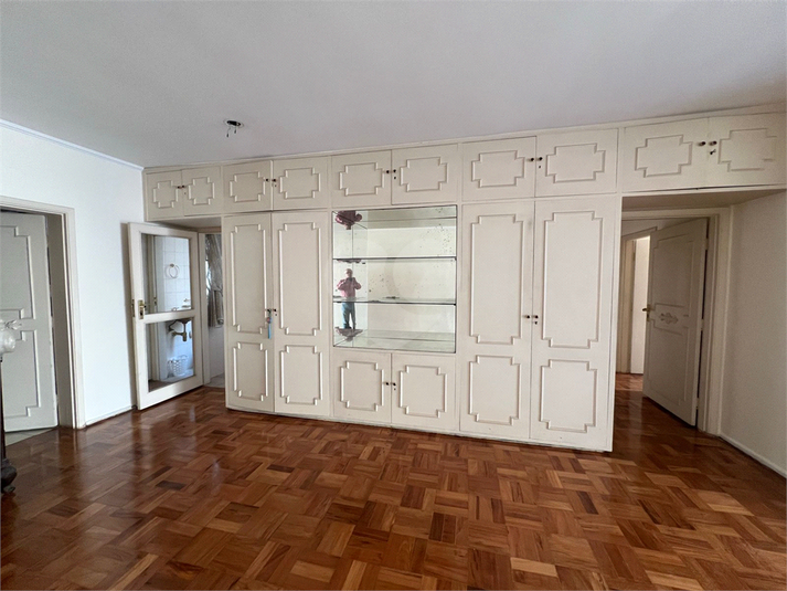 Foto REO1093869