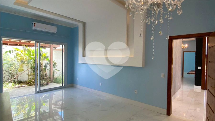 Foto REO1093911