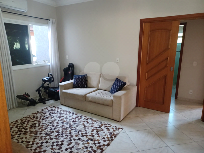 Foto REO1093918