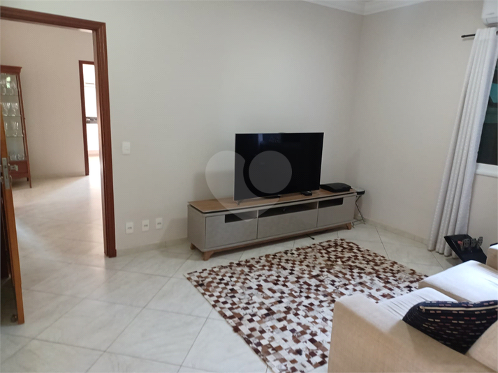 Foto REO1093918
