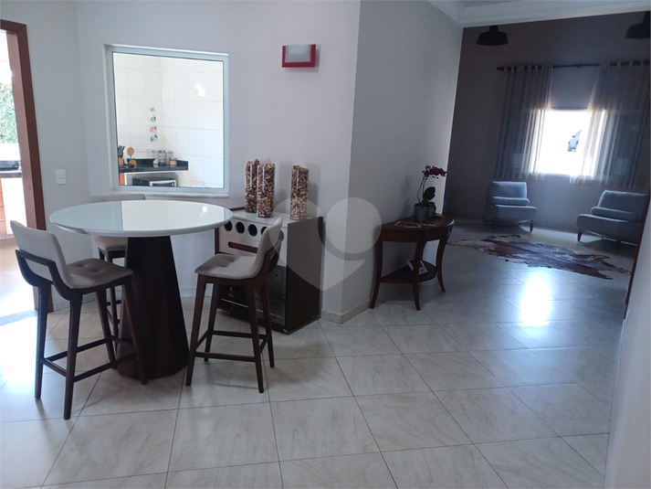 Foto REO1093918