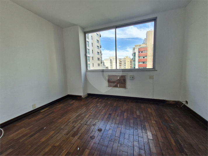 Foto REO1093943