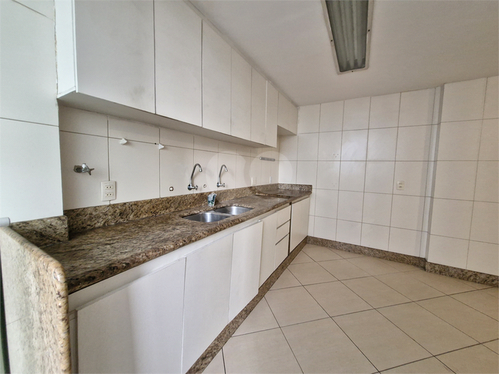 Foto REO1093943