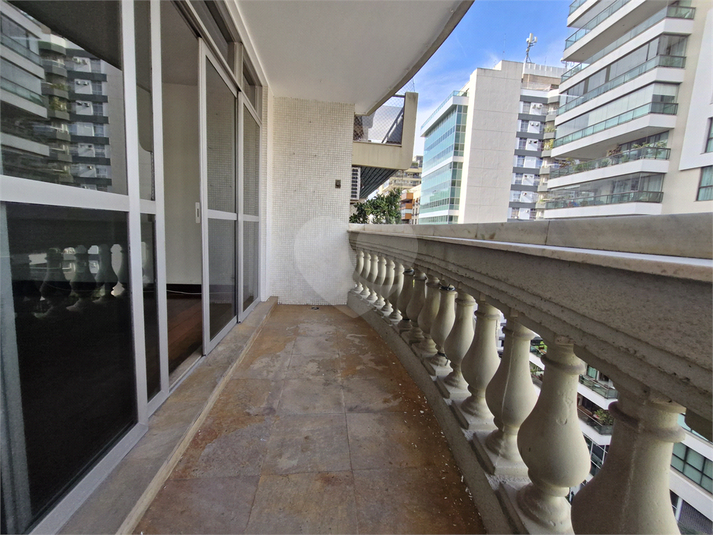Foto REO1093943