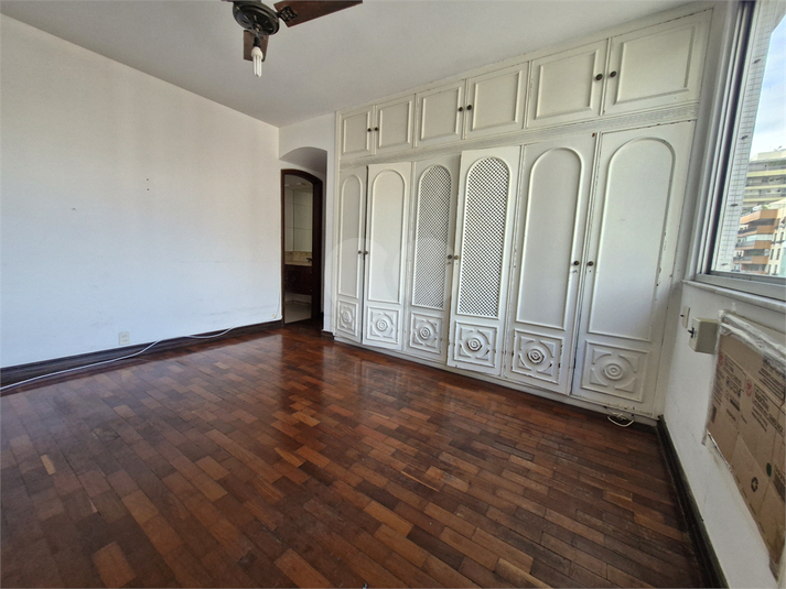 Foto REO1093943