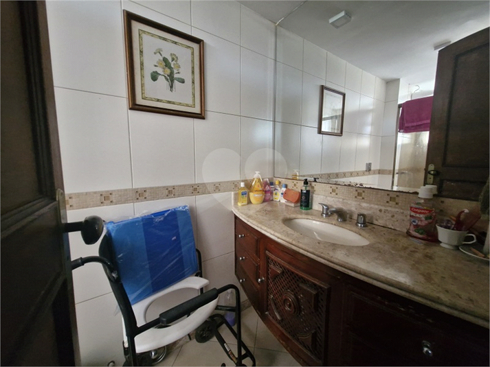 Foto REO1093943