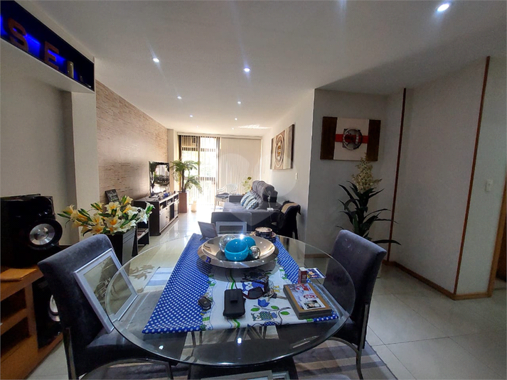 Foto REO1093953